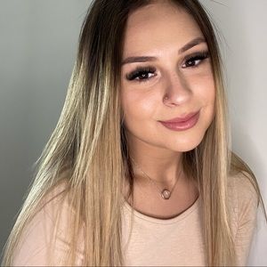 Meet your Posher, Vanessa